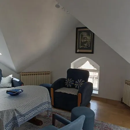 Emelica Apartment *