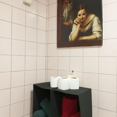 Emelica Apartament *